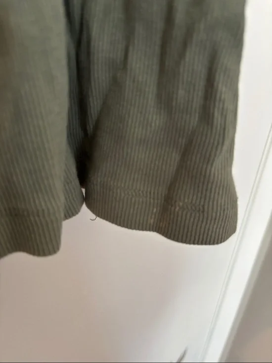 Denver Hayes Olive Ribbed Tank Top - Picture 2 of 4